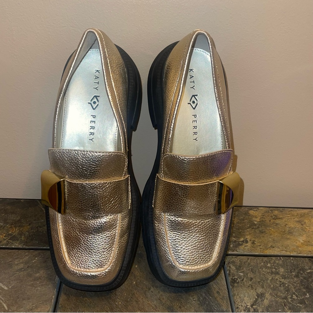 Katy Perry Collections Metallic Gold Loafers - Picture 2 of 5